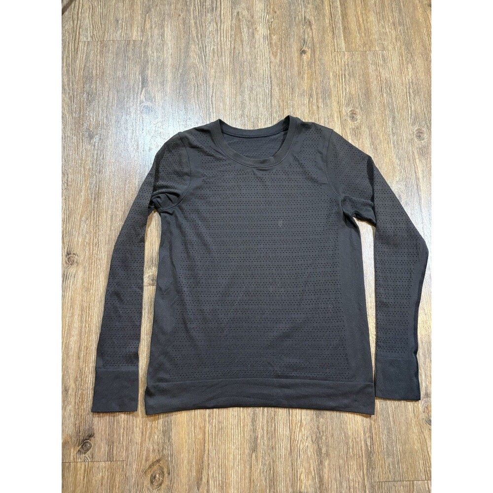 Lululemon Top Breeze By Long Sleeve Squad Perforated Black Womens Sz 6